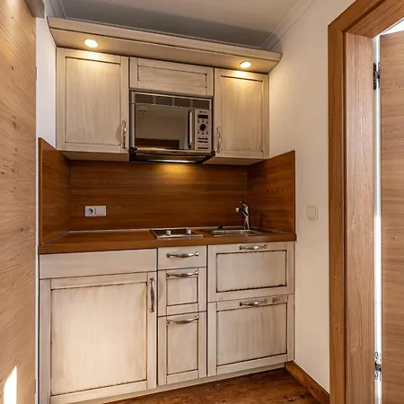 Therese 迈尔霍芬